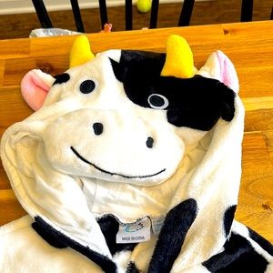 Adorable cow onesie costume , size 12. Perfect condition